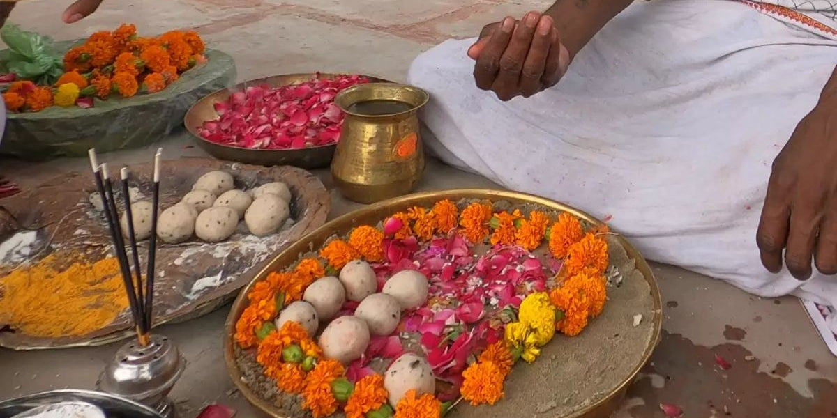 Amavasya Shradh rituals: honouring ancestors with devotion - Divine Sansar
