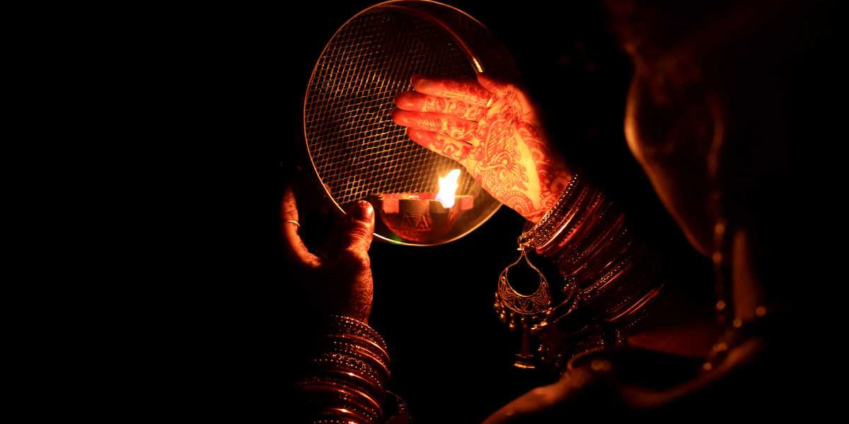 Karwa Chauth 2025 Events Happening Across the UAE