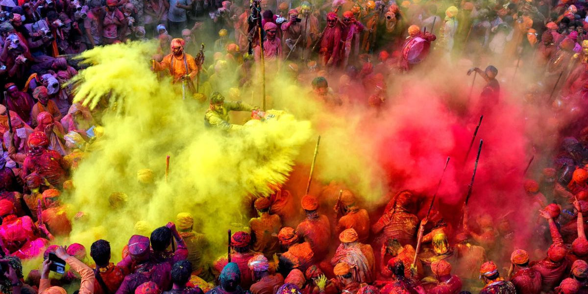Holi Rangwali 2027 colours and Holika Dahan bonfire - Divine Sansar UAE guide